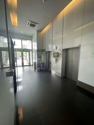 UB. One (D14), Factory #626350351